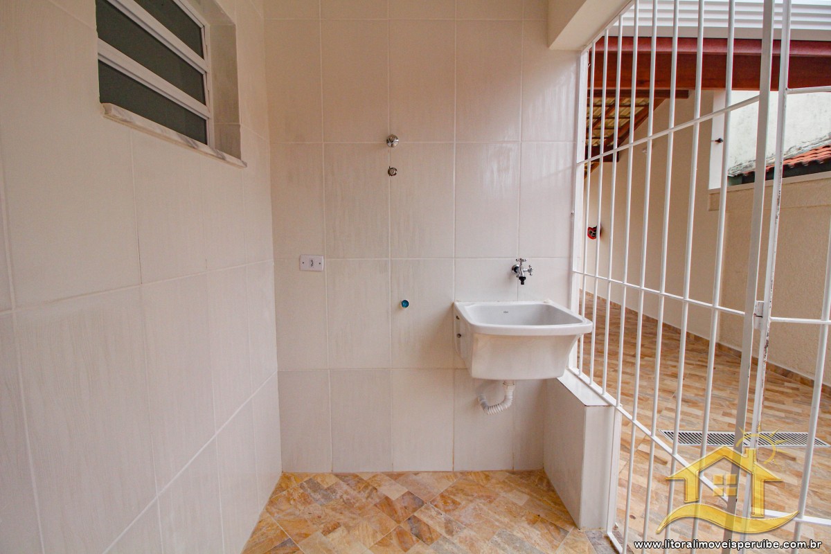 Casa no bairro Stella Maris, Lado Linha