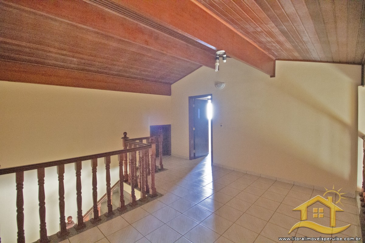 Casa no bairro Oásis, Lado Linha