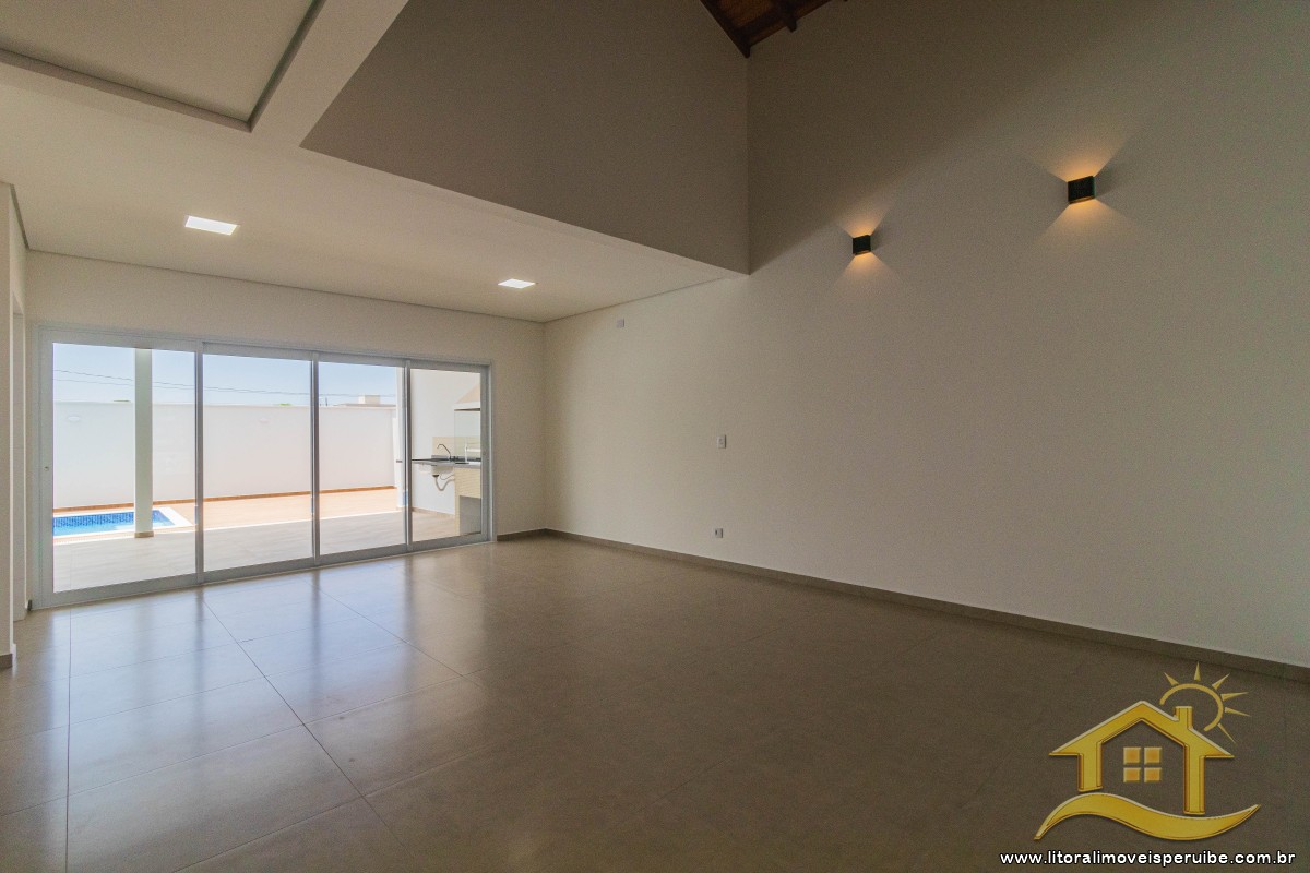 Casa no bairro Residencial Flora Rica, Pós Linha
