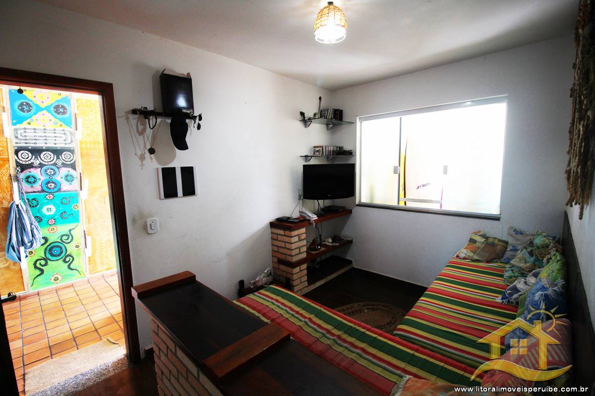 Casa no bairro Centro, Lado Linha