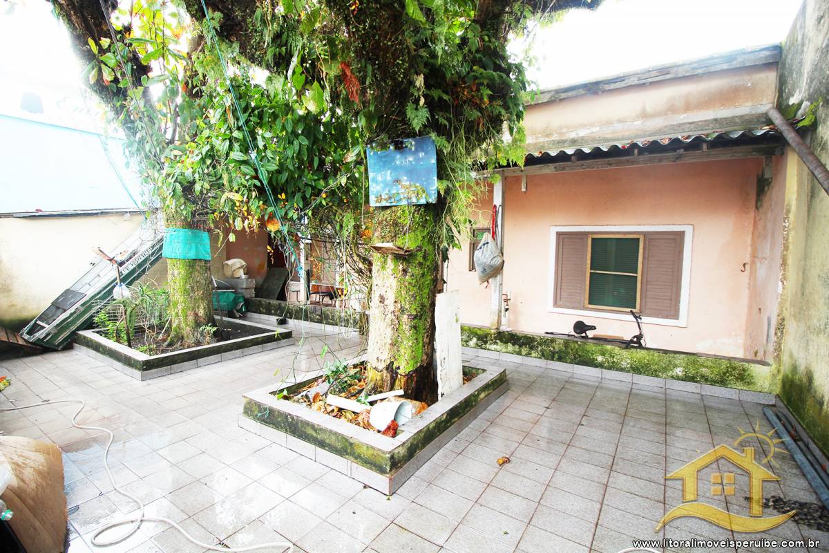 Casa no bairro Centro, Lado Linha