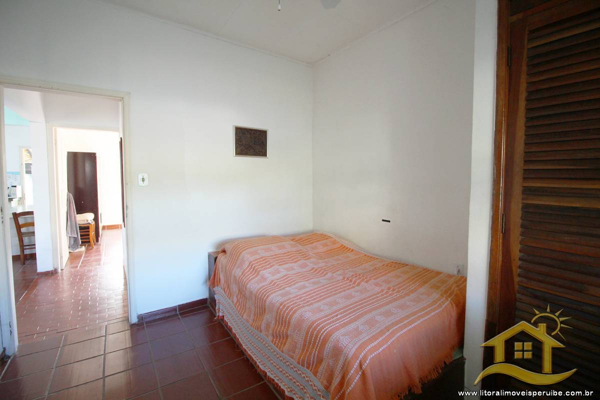 Casa no bairro Belmira Novaes, Lado Linha