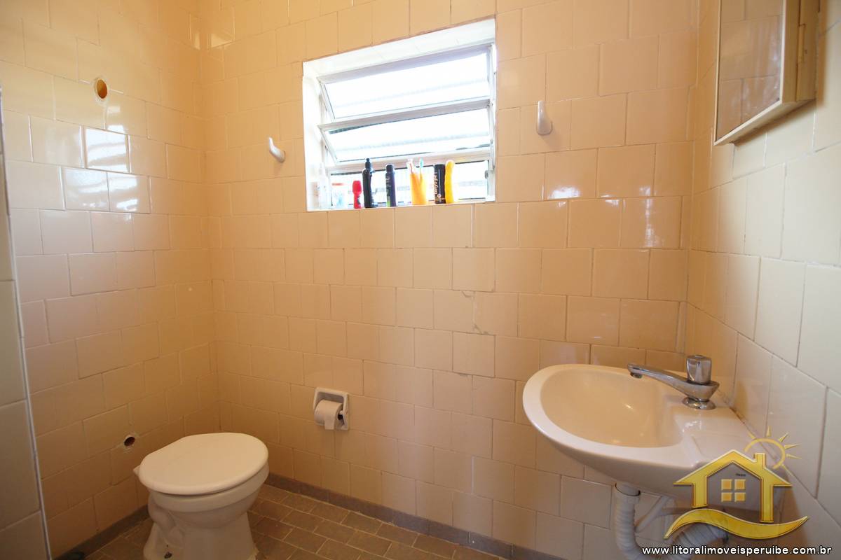 Casa no bairro Belmira Novaes, Lado Linha