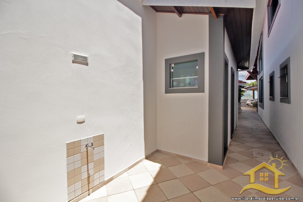 Casa no bairro Stella Maris, Lado Linha