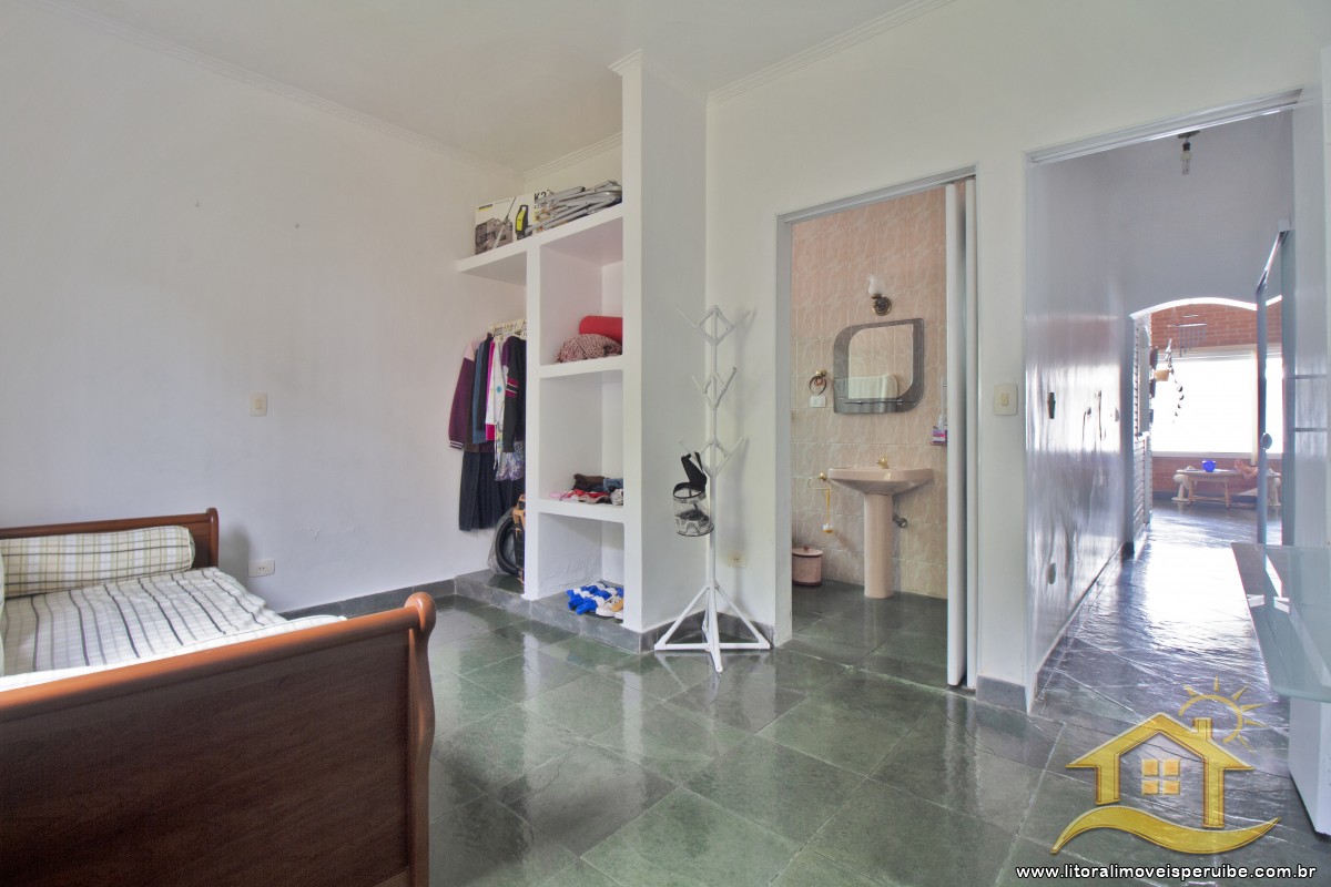Casa no bairro Oásis, Lado Linha