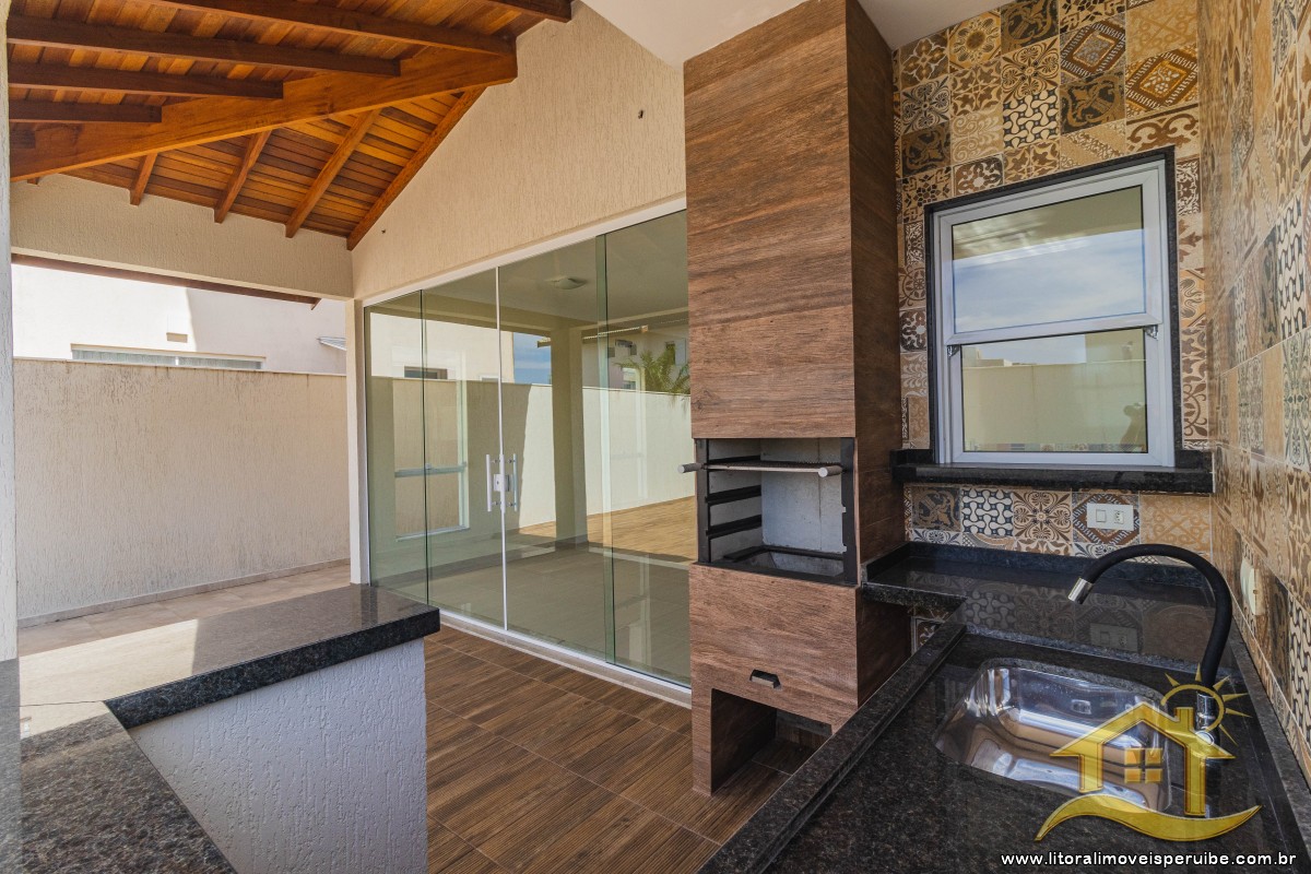 Casa no bairro Bougainvillée IV, Pós Linha