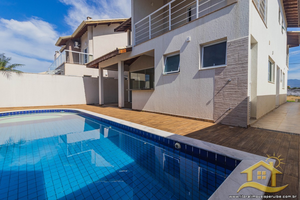 Casa no bairro Bougainvillée IV, Pós Linha