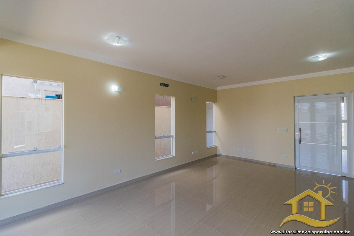 Casa no bairro Bougainvillée IV, Pós Linha