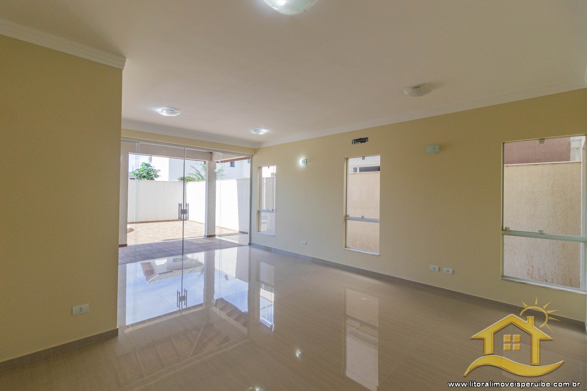 Casa no bairro Bougainvillée IV, Pós Linha