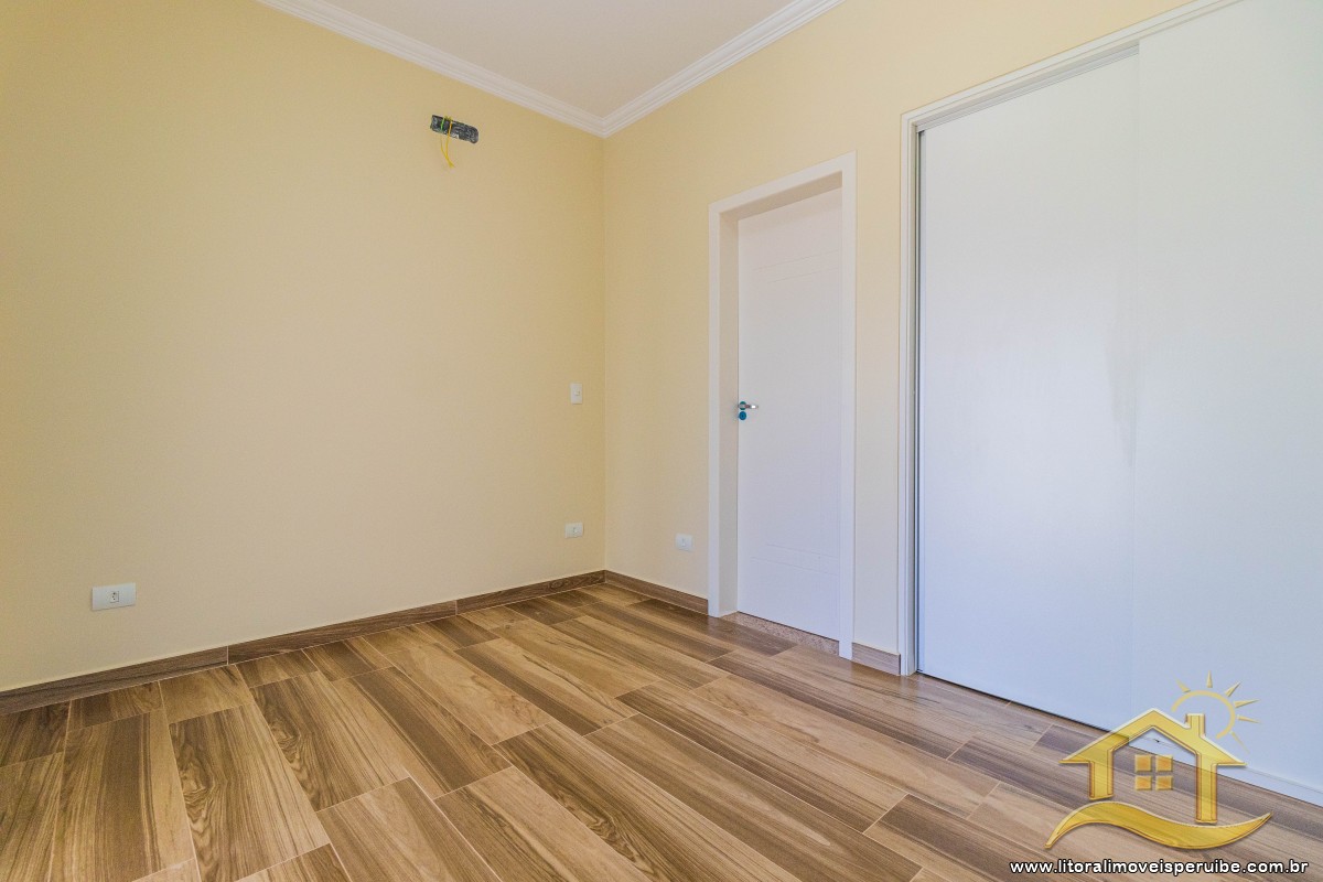 Casa no bairro Bougainvillée IV, Pós Linha