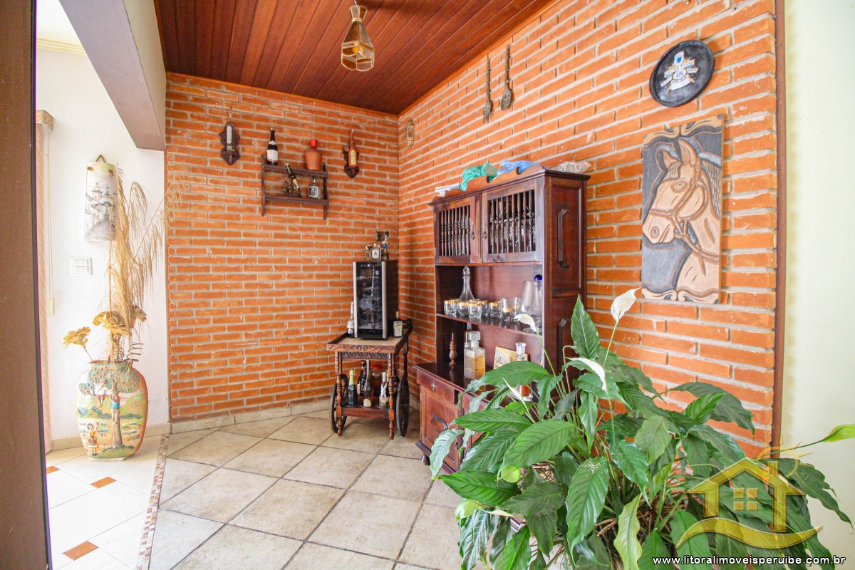 Casa no bairro Residencial Três Marias, Pós Linha