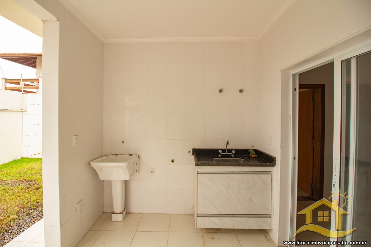Casa no bairro Jardim Márcia, Lado Linha