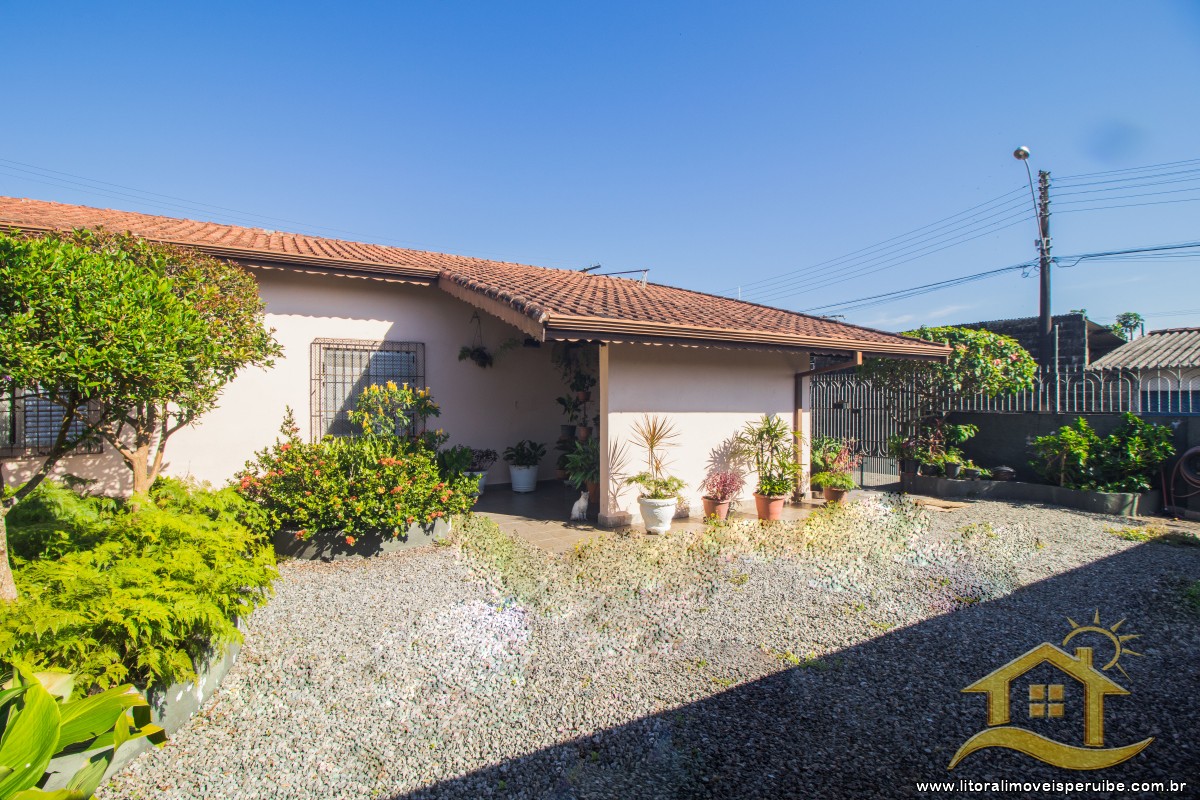 Casa no bairro Estação, Lado Linha