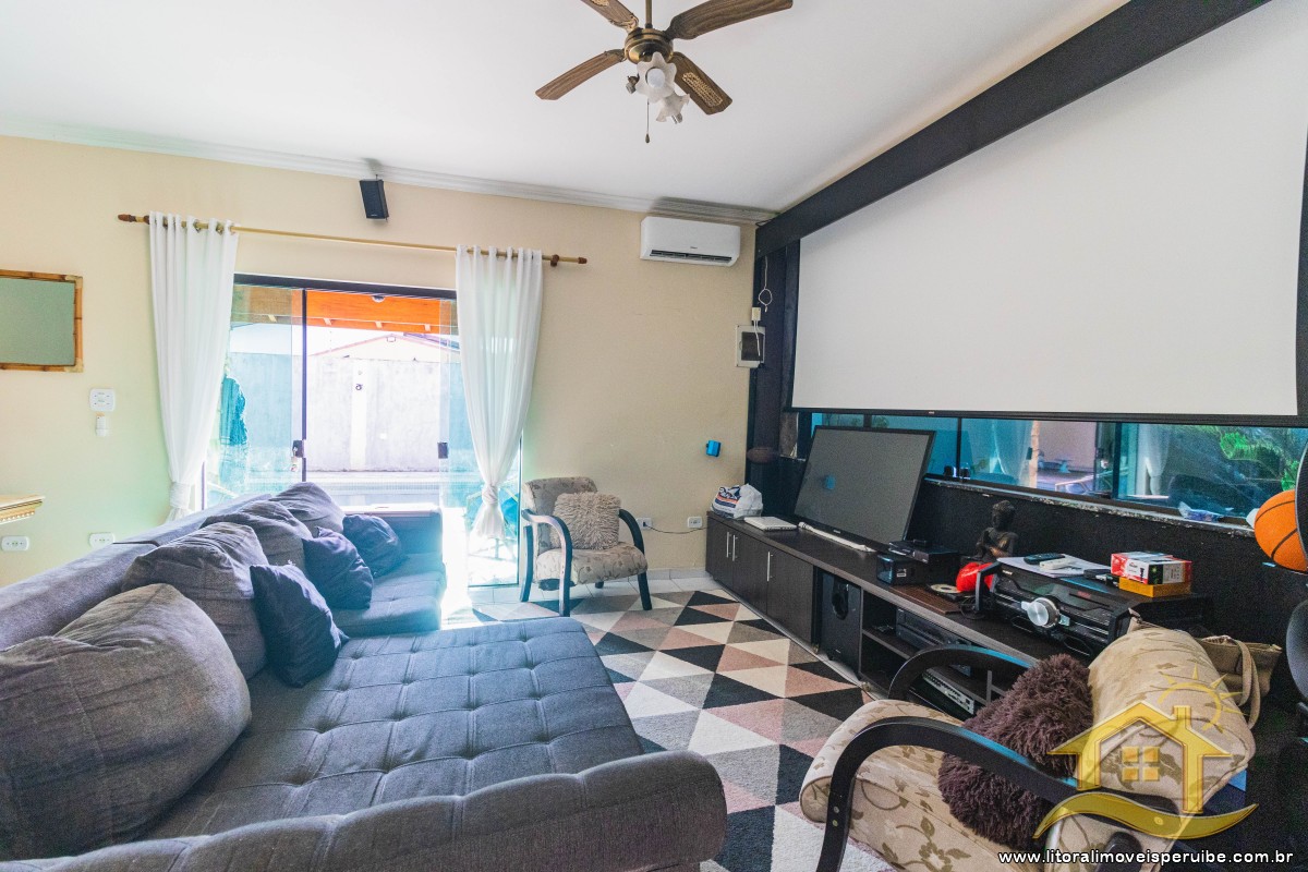 Casa no bairro Jardim Márcia, Lado Linha