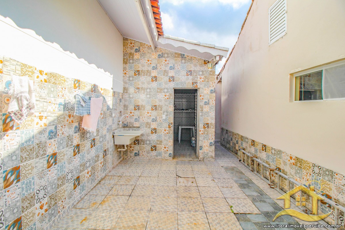 Casa no bairro Jardim Peruíbe, Pós Linha