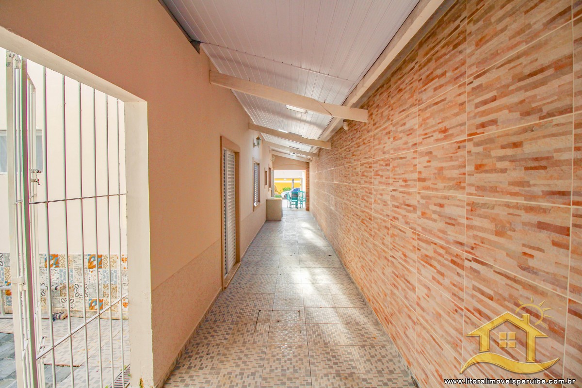 Casa no bairro Jardim Peruíbe, Pós Linha