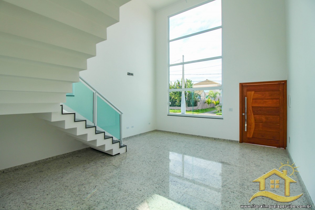 Casa no bairro Bougainvillée IV, Pós Linha