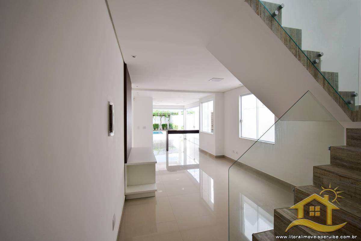 Casa no bairro Centro, Lado Linha