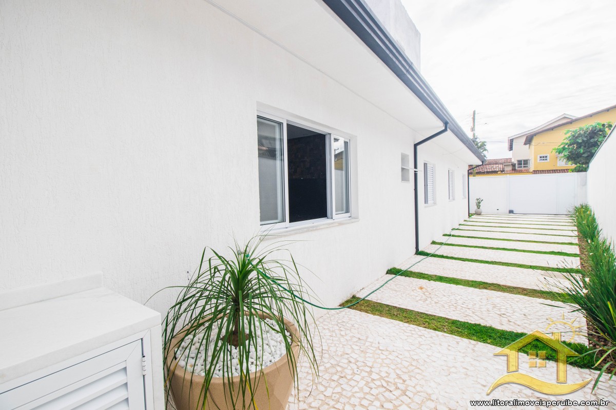 Casa no bairro Centro, Lado Linha