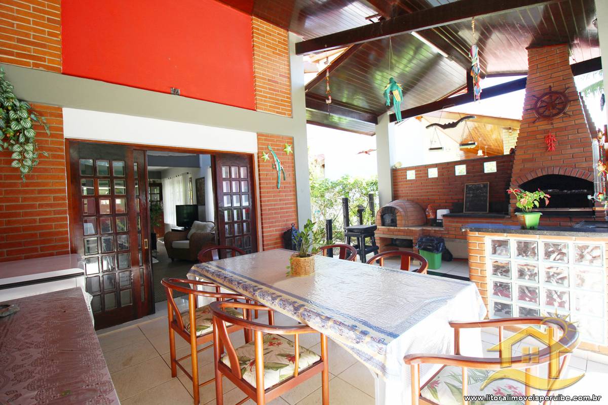 Casa no bairro Bougainvillée II, Lado Linha