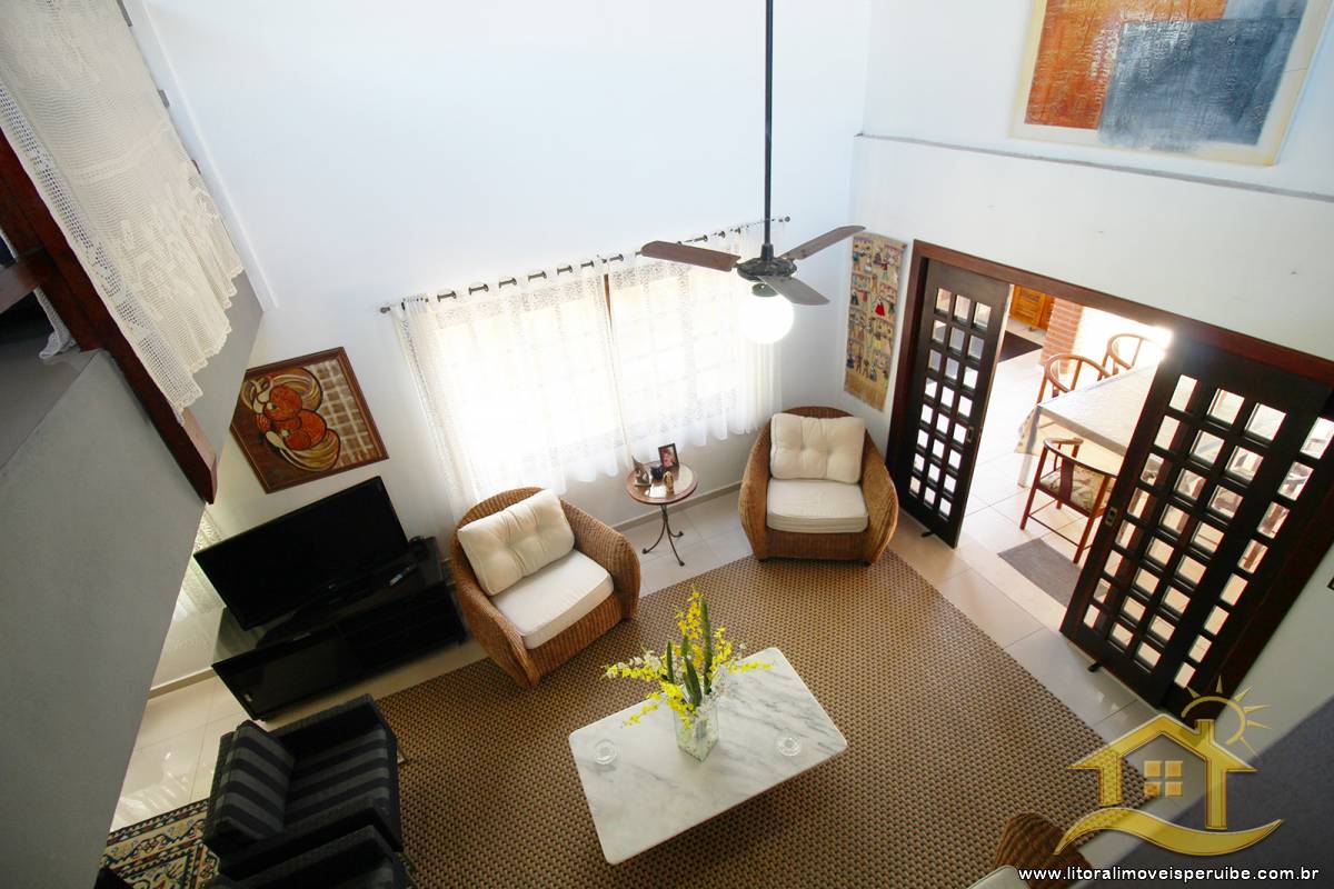 Casa no bairro Bougainvillée II, Lado Linha