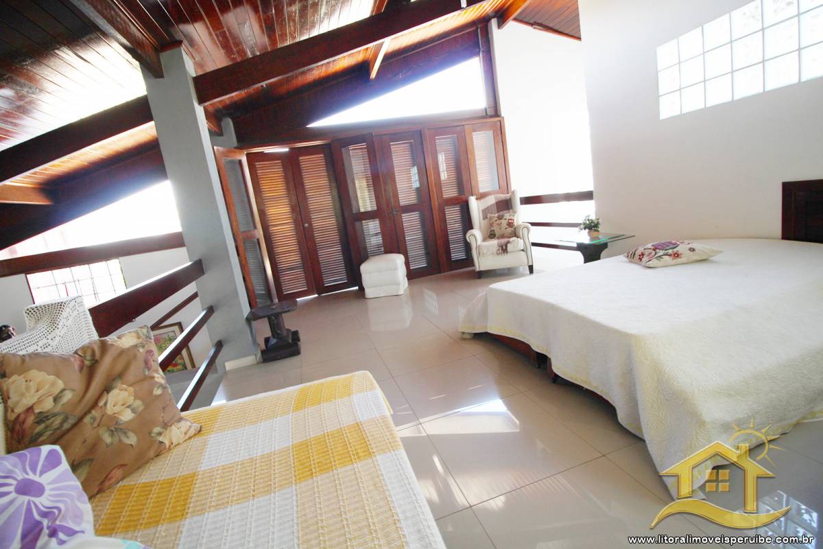 Casa no bairro Bougainvillée II, Lado Linha