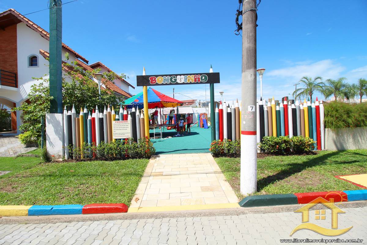 Casa no bairro Bougainvillée II, Lado Linha