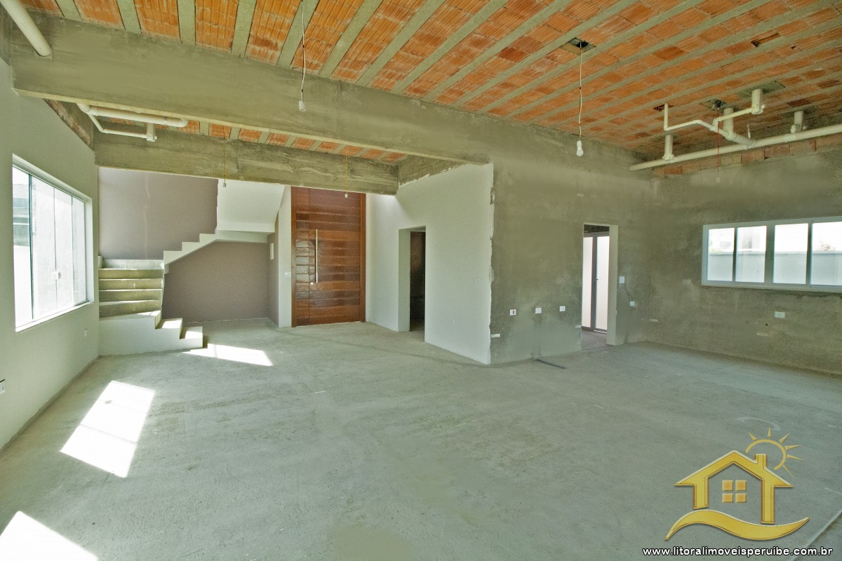Casa no bairro Bougainvillée IV, Pós Linha