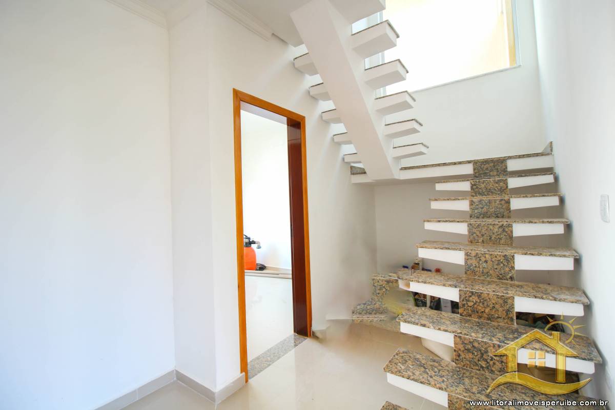 Casa no bairro Bougainvillée IV, Pós Linha