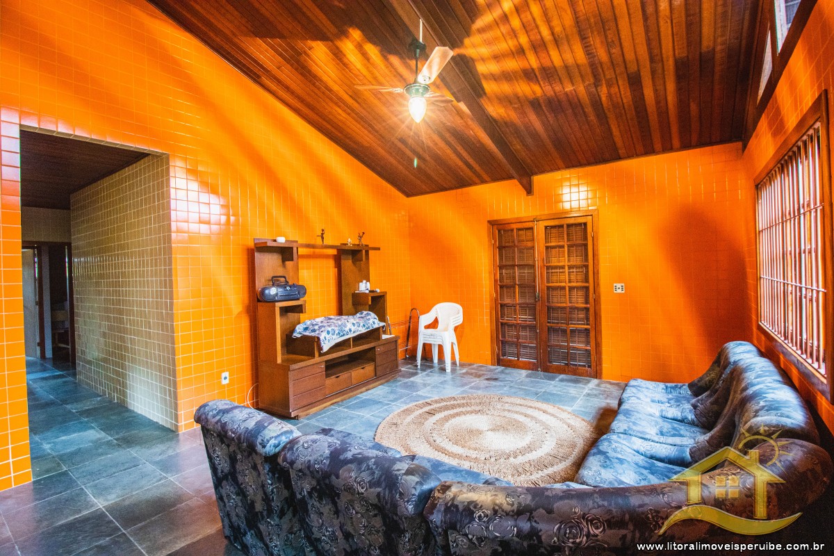 Casa no bairro Arpoador, Lado Linha
