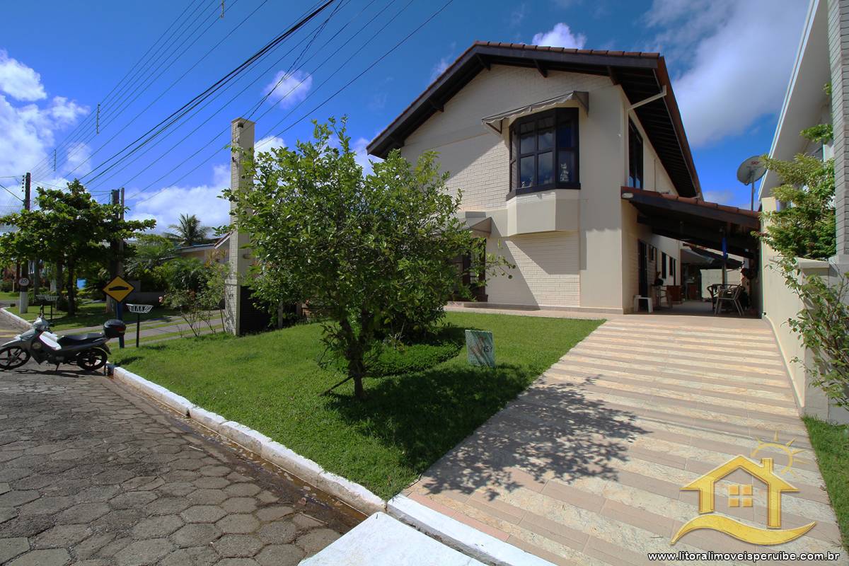 Casa no bairro Bougainvillée III, Lado Linha