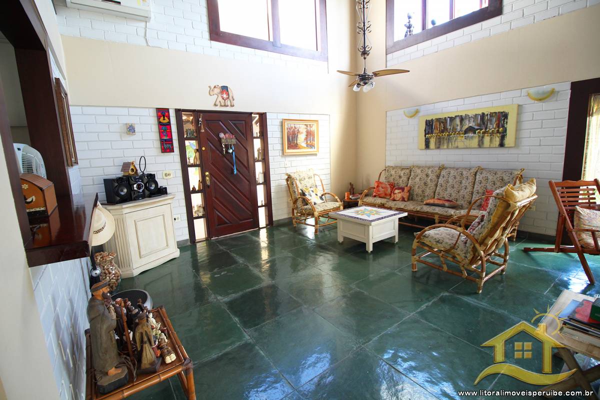 Casa no bairro Bougainvillée III, Lado Linha
