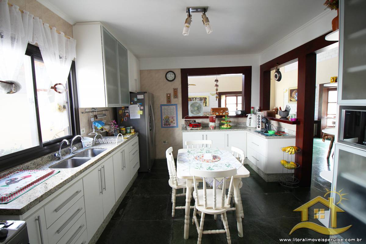 Casa no bairro Bougainvillée III, Lado Linha