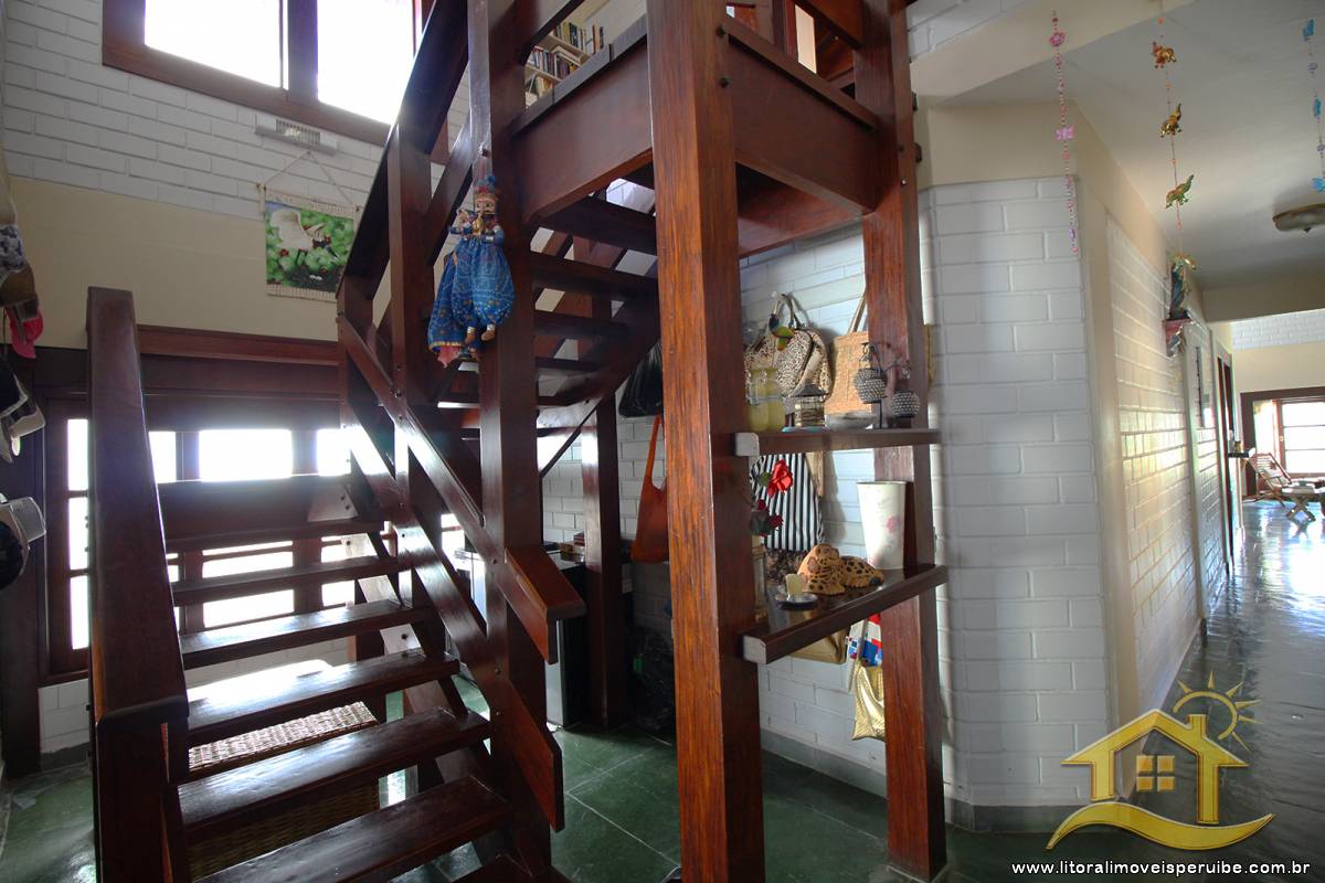 Casa no bairro Bougainvillée III, Lado Linha
