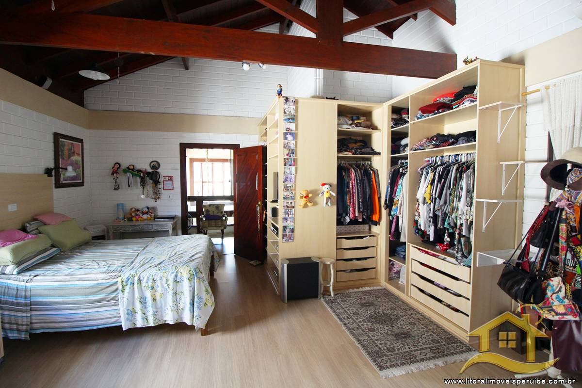 Casa no bairro Bougainvillée III, Lado Linha