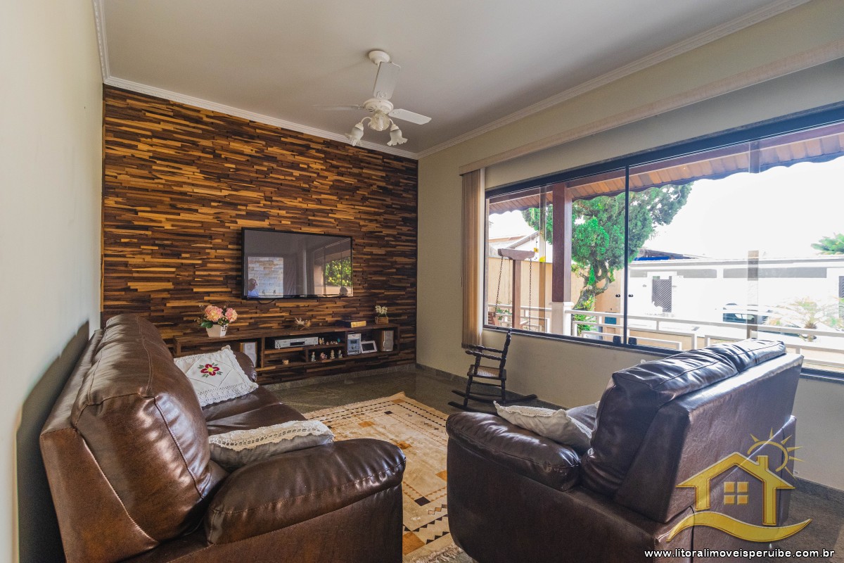 Casa no bairro Oásis, Lado Linha