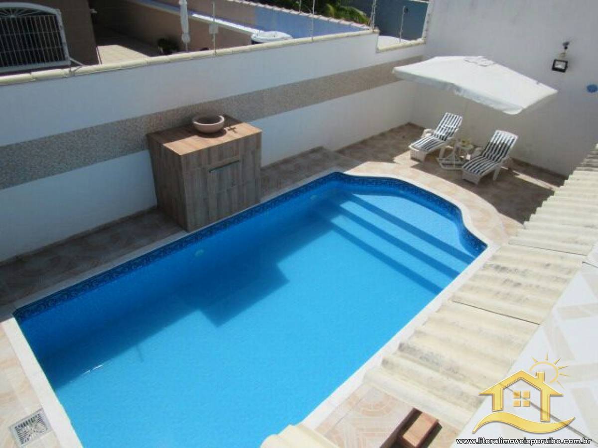 Casa no bairro Belmira Novaes, Lado Praia