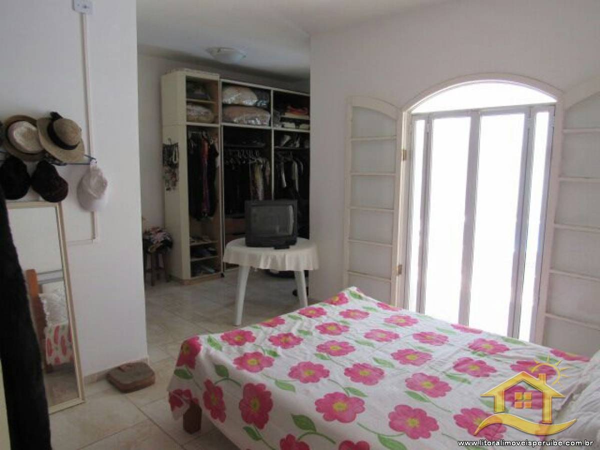 Casa no bairro Belmira Novaes, Lado Praia