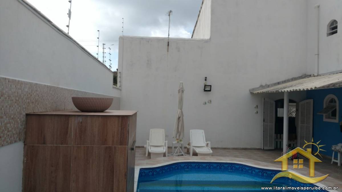 Casa no bairro Belmira Novaes, Lado Praia