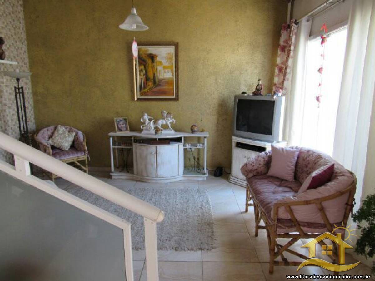 Casa no bairro Belmira Novaes, Lado Praia