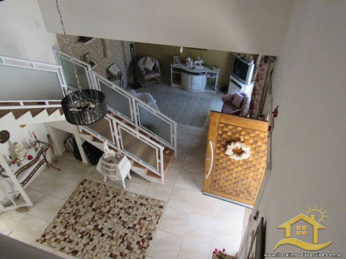 Casa no bairro Belmira Novaes, Lado Praia
