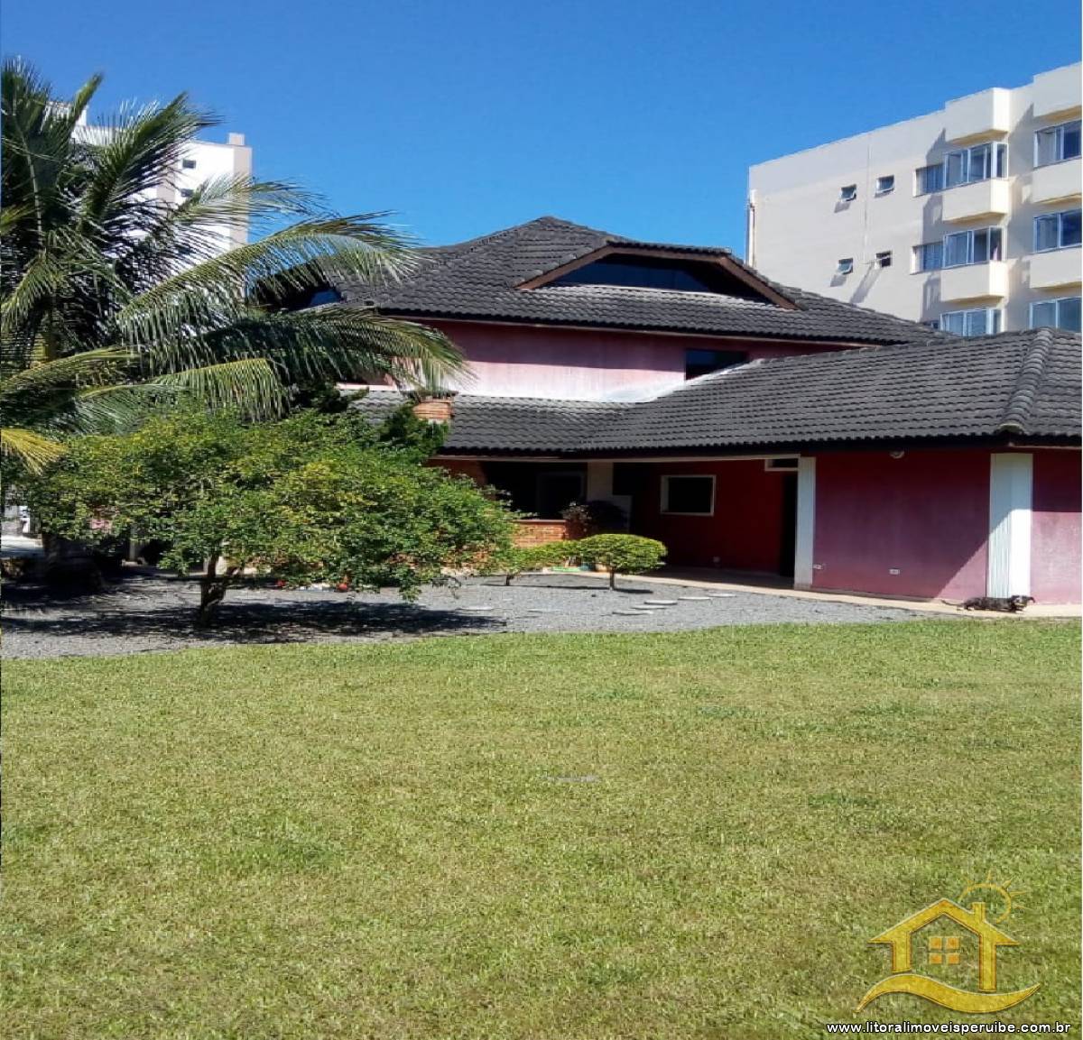 Casa no bairro Centro, Lado Linha