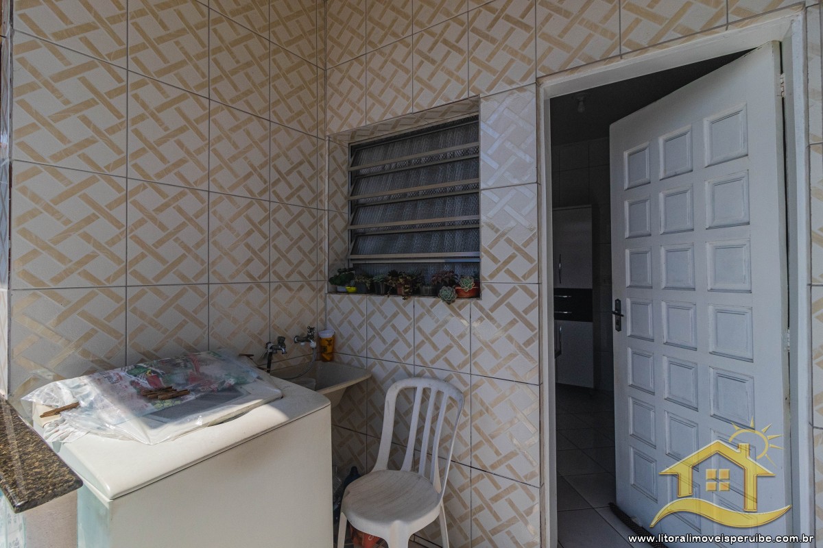 Casa no bairro Jardim Peruíbe, Pós Linha