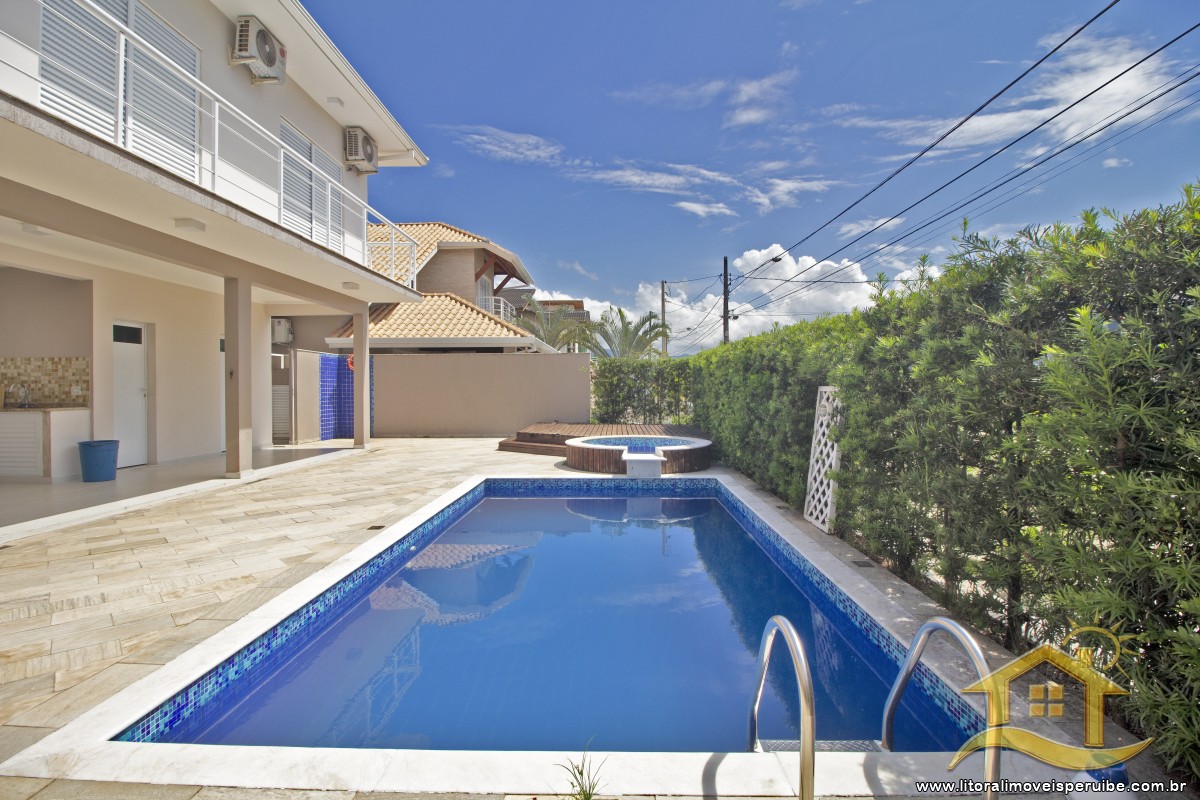Casa no bairro Residencial Três Marias, Pós Linha