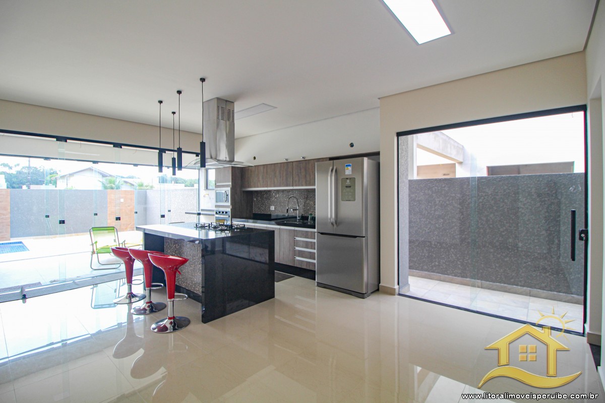 Casa no bairro Bougainvillée IV, Pós Linha