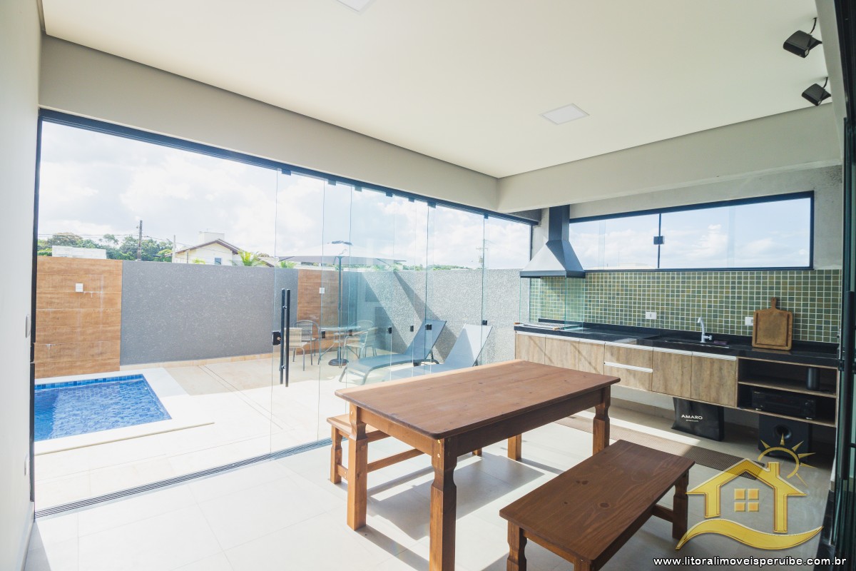 Casa no bairro Bougainvillée IV, Pós Linha