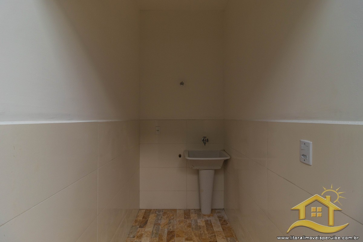 Casa no bairro Flora Rica III, Pós Linha