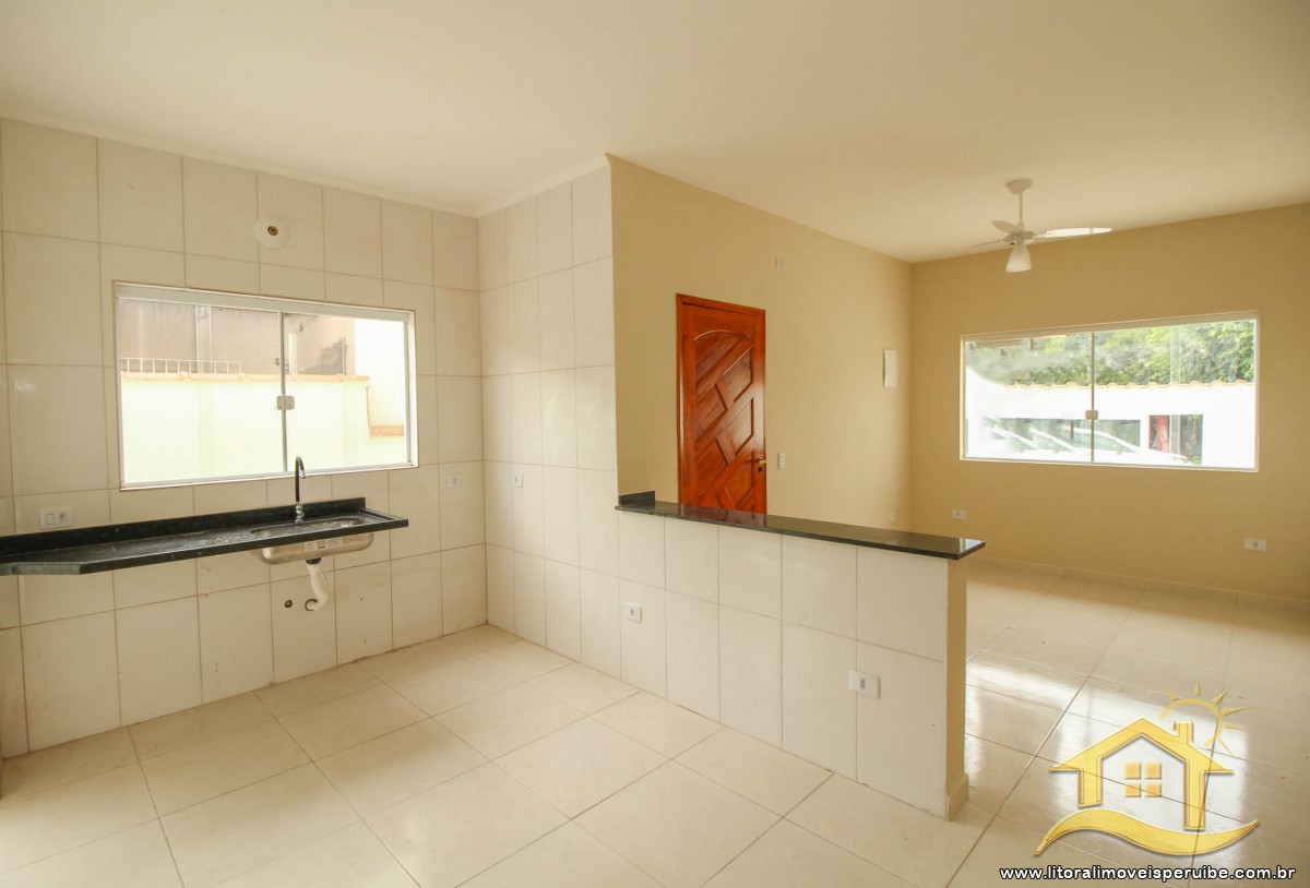 Casa no bairro Veneza, Lado Linha