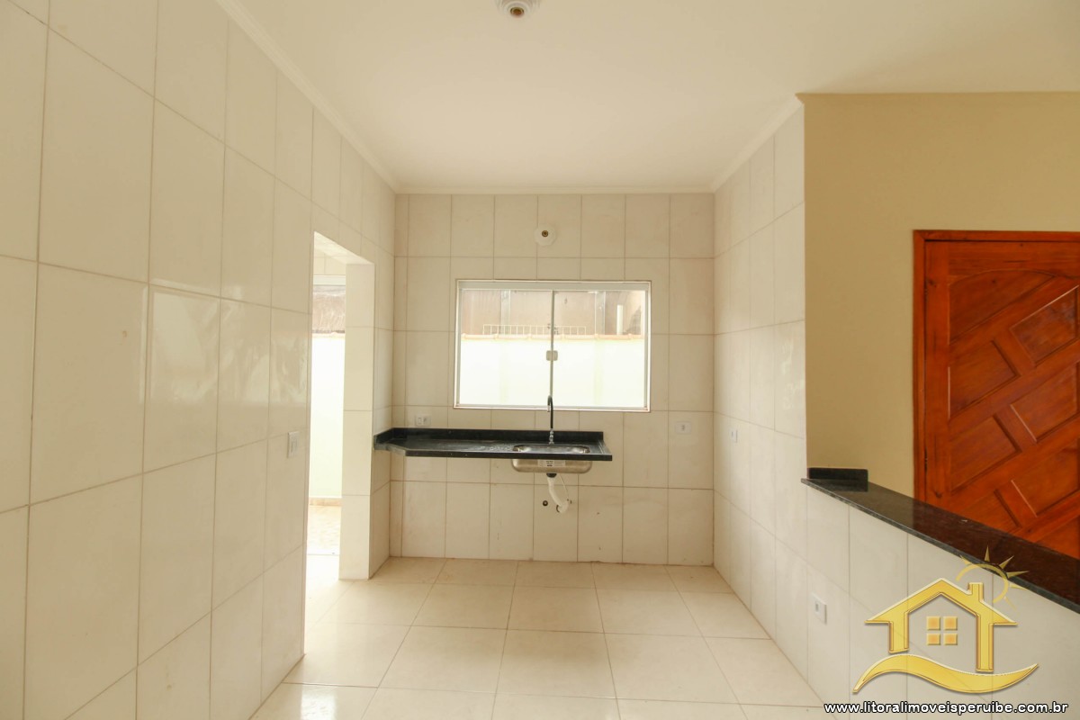 Casa no bairro Veneza, Lado Linha
