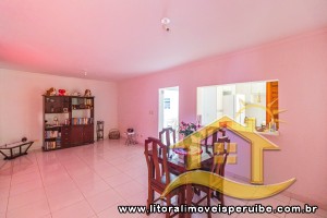 Casa no bairro Jardim Márcia, Lado Linha